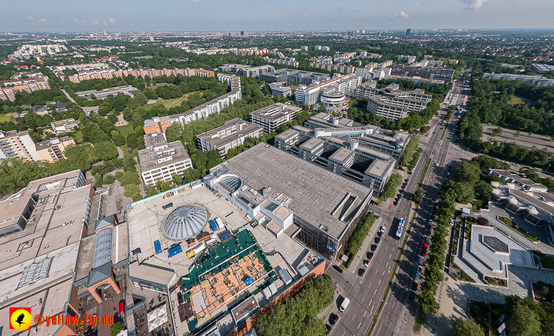 07.06.2023 - Neuperlachs neue Mitte mit PEP, Perlach Plaza, Share, Allianzversicherung und Wohnring